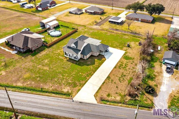 $512,500 | 22670 Highway 20, Vacherie, LA 70090