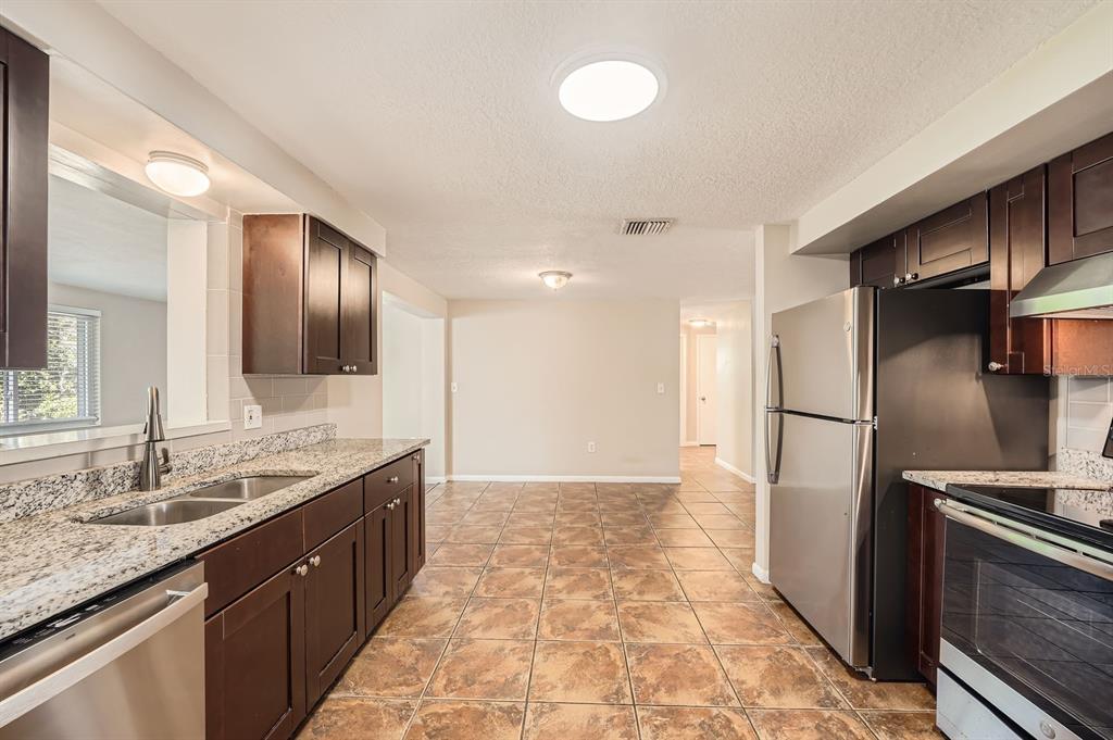 5023 Thames Place New Port Richey, FL 34652 - Photo 7 of 11