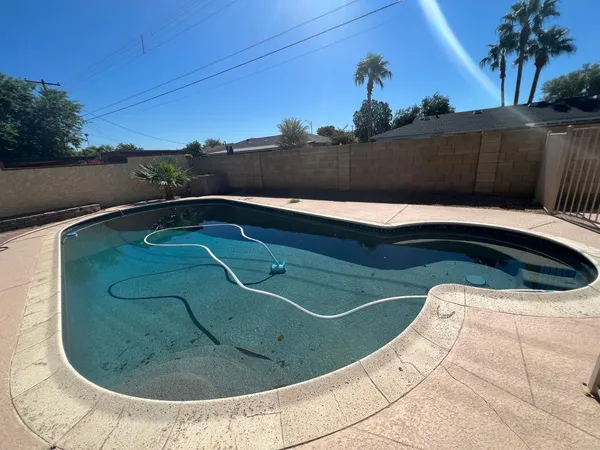 $2,700 | 7417 East Cambridge Avenue, Scottsdale, AZ 85257