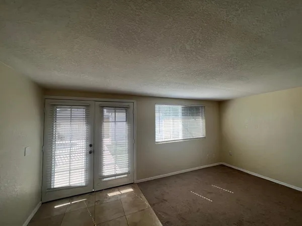 $2,700 | 7417 East Cambridge Avenue, Scottsdale, AZ 85257