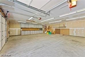 4815 New Road Youngstown, OH 44515 - Photo 40 of 41 View of garage