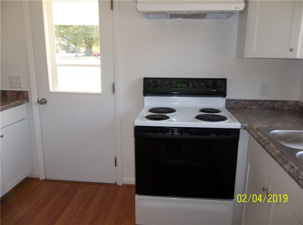 1018 Roxboro Street Haw River, NC 27258 - Photo 14 of 29 Photo 14