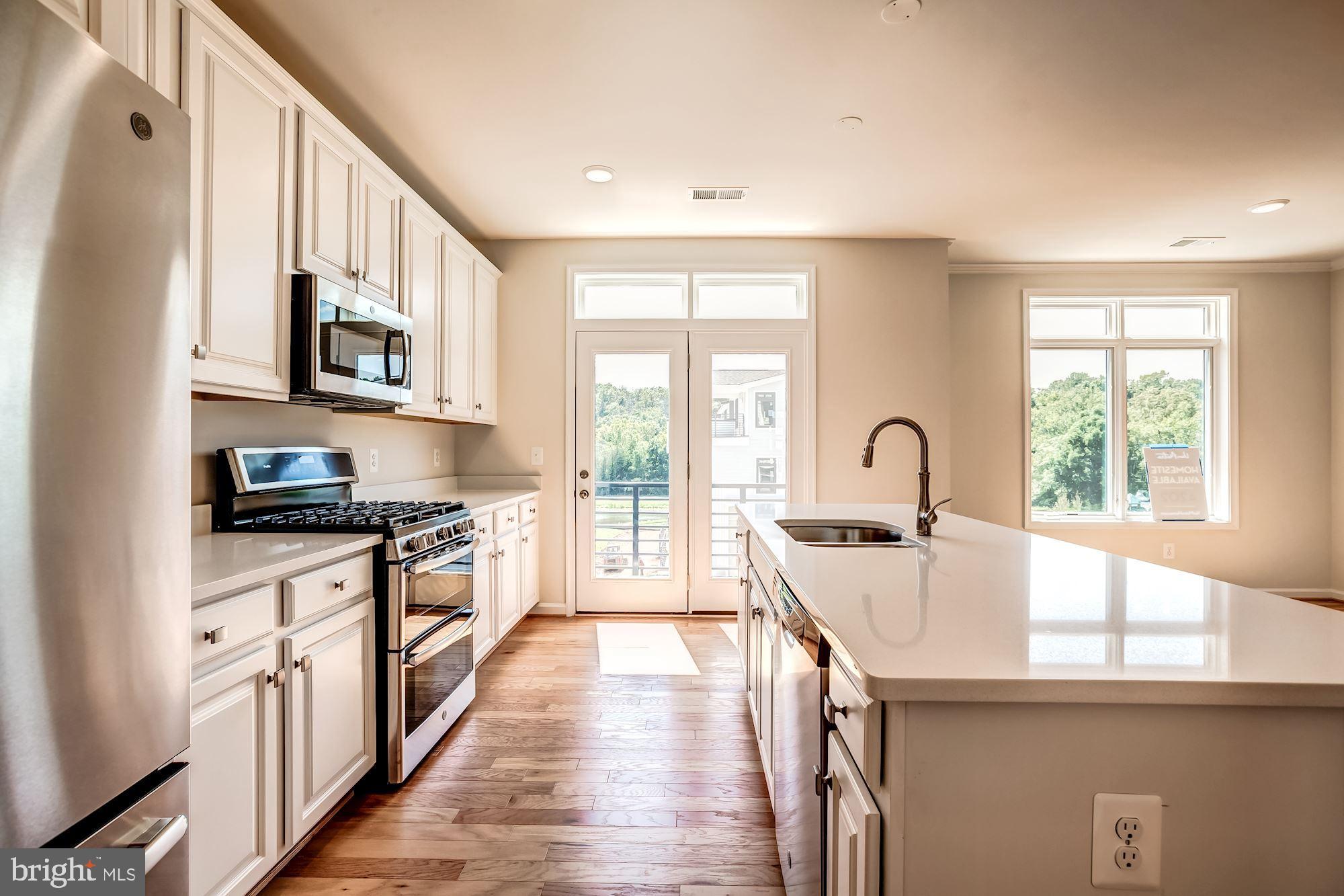 1006 Ribbon Limestone Terrace Southeast Leesburg, VA 20175 - Photo 19 of 40 Gallery Image 19