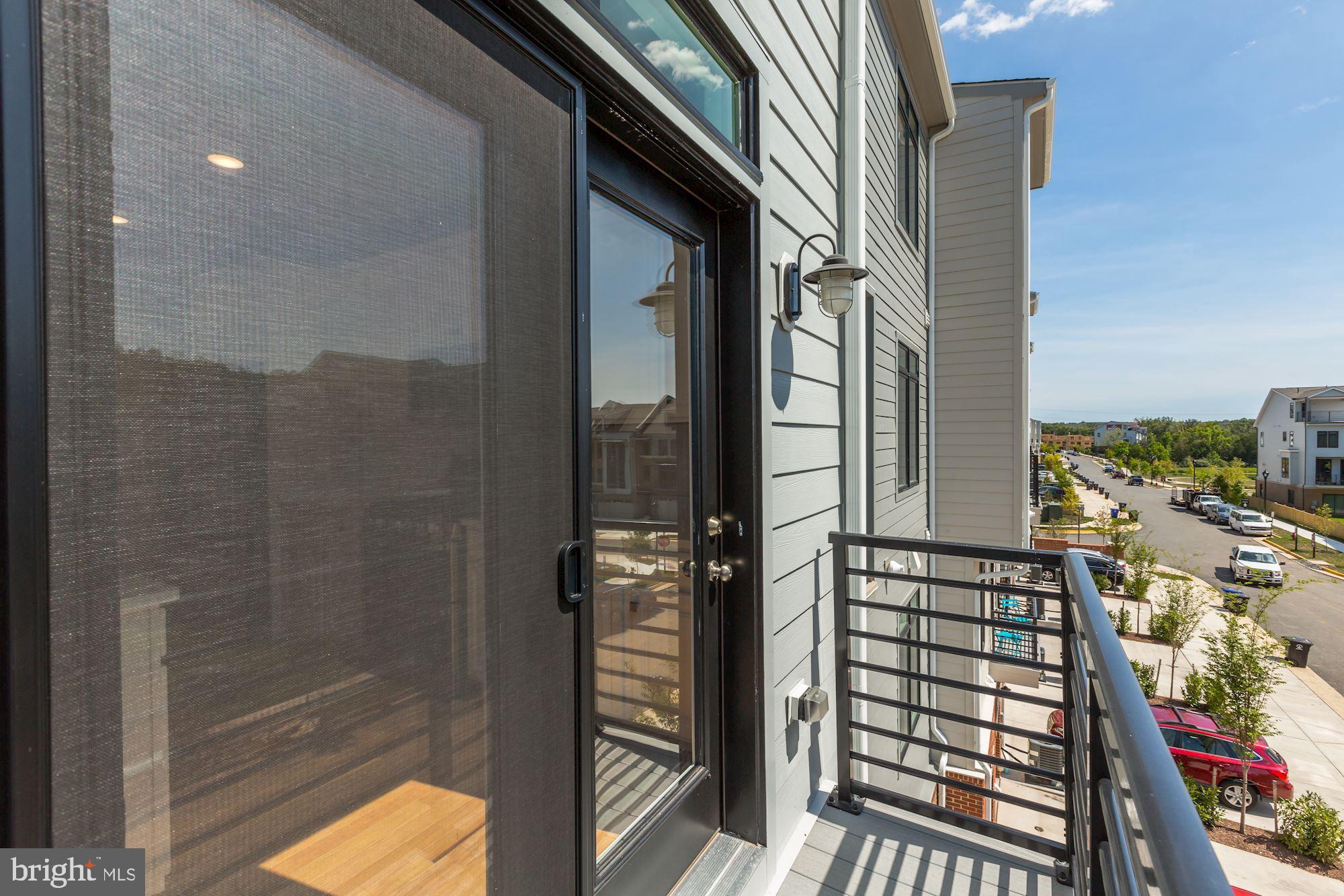 1006 Ribbon Limestone Terrace Southeast Leesburg, VA 20175 - Photo 37 of 40 Gallery Image 37