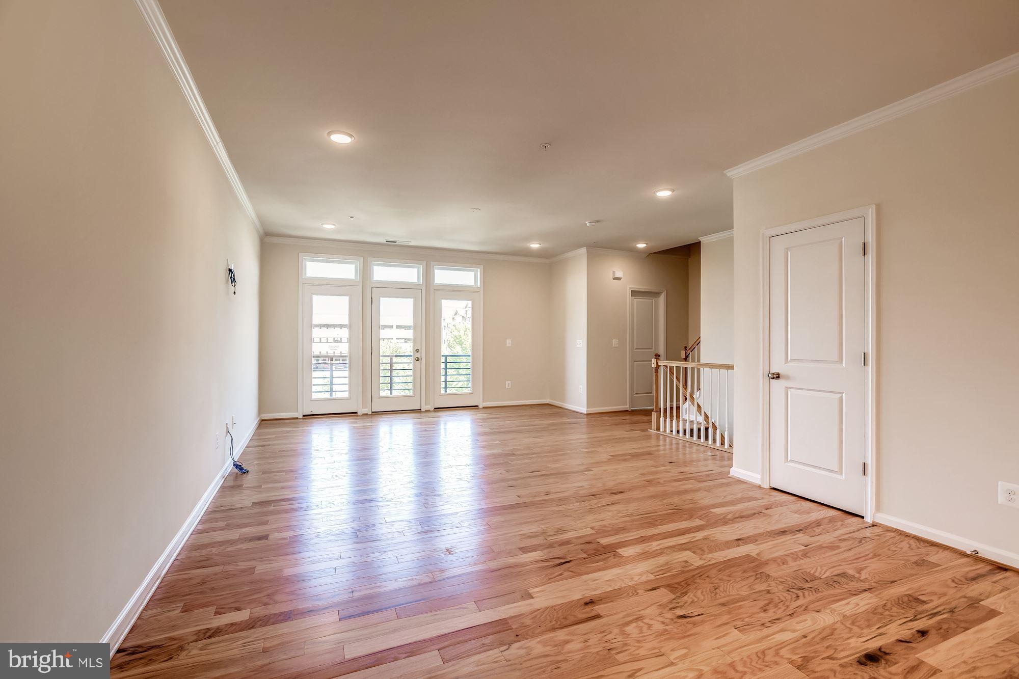 1006 Ribbon Limestone Terrace Southeast Leesburg, VA 20175 - Photo 5 of 40 Gallery Image 5