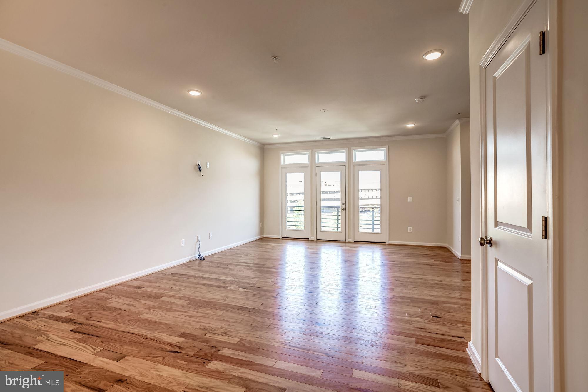 1006 Ribbon Limestone Terrace Southeast Leesburg, VA 20175 - Photo 7 of 40 Gallery Image 7