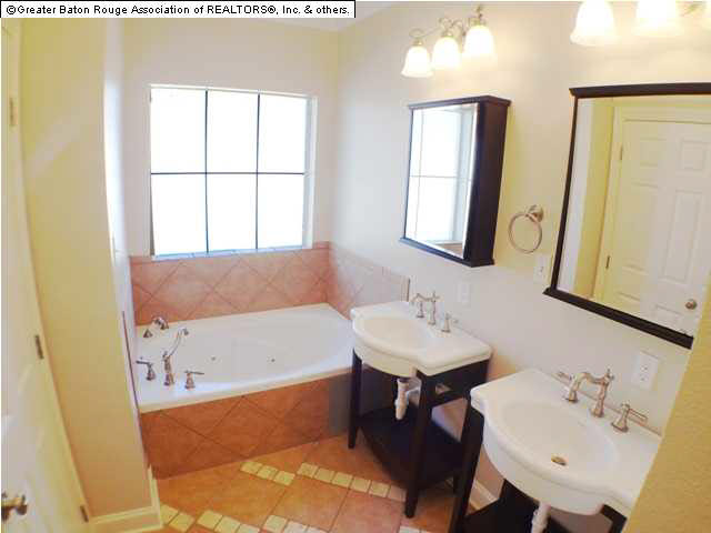 7331 Mickens Road Baton Rouge, LA 70811 - Photo 7 of 13 Gallery Image 7