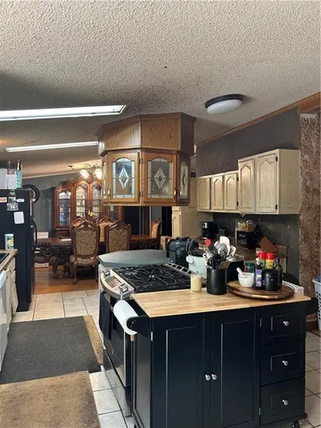 $340,000 | 28846 251st Street, Easton, KS 66020