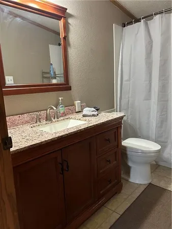 $300,000 | 28846 251st Street, Easton, KS 66020