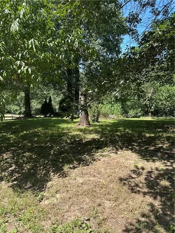 $340,000 | 28846 251st Street, Easton, KS 66020