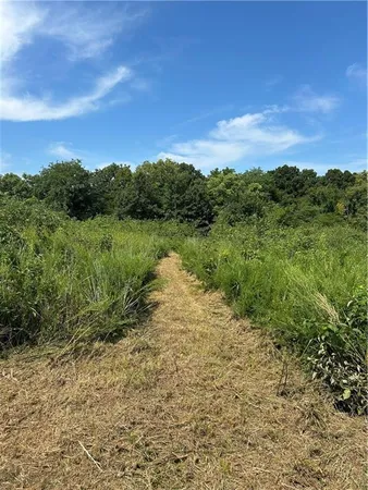 $300,000 | 28846 251st Street, Easton, KS 66020