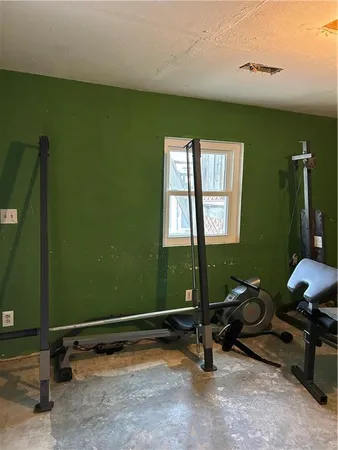 $300,000 | 28846 251st Street, Easton, KS 66020