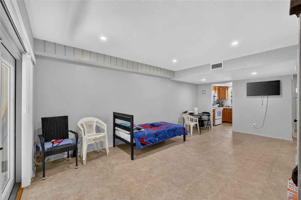 4123 Southwest 15 Place, Unit 2 Gainesville, FL 32607 - Photo 21 of 39 Gallery Image 21