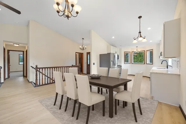 $354,900 | 945 Acacia Circle, Annandale, MN 55302