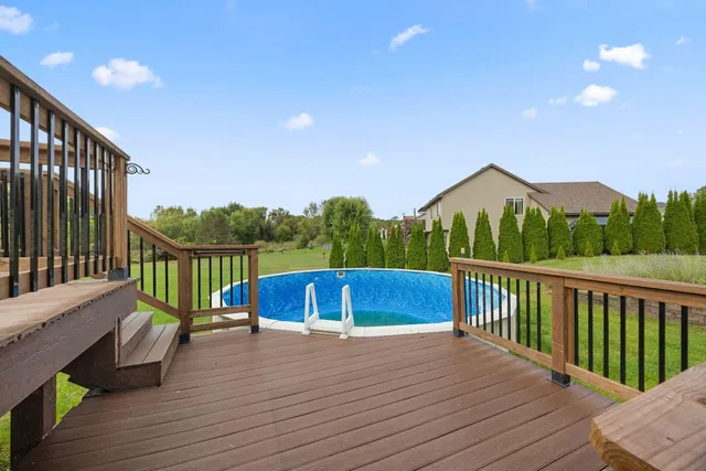 $354,900 | 945 Acacia Circle, Annandale, MN 55302