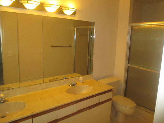6245 Old Court Road, Unit 201 Boca Raton, FL 33433 - Photo 11 of 12 master bath