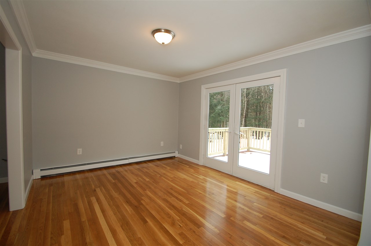 46 New Boston Road Amherst, NH 03031 - Photo 4 of 13