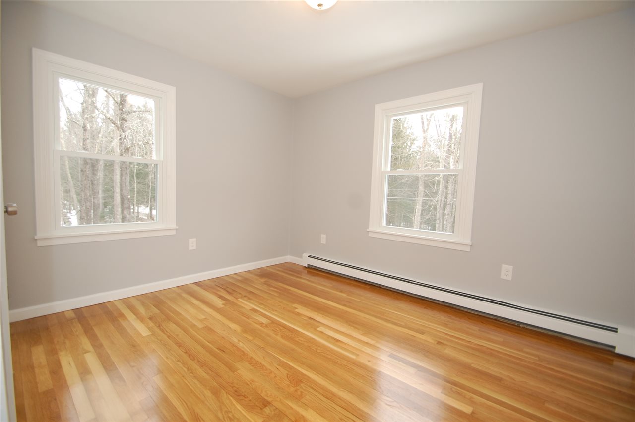 46 New Boston Road Amherst, NH 03031 - Photo 8 of 13