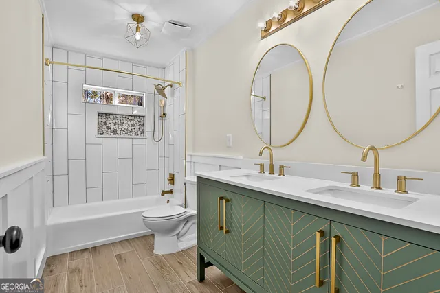 $765,000 | 160 Streamview Court, Fayetteville, GA 30215