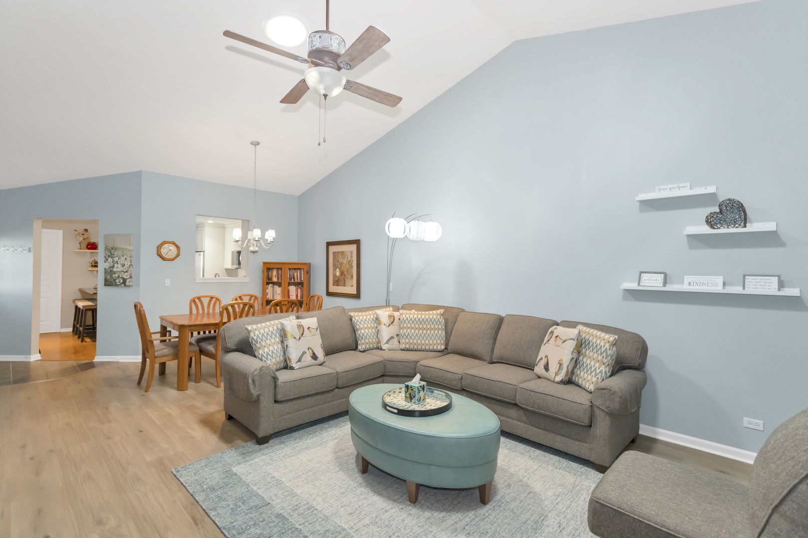 646 South Curran Road Round Lake, IL 60073 - Photo 8 of 35 Gallery Image 8