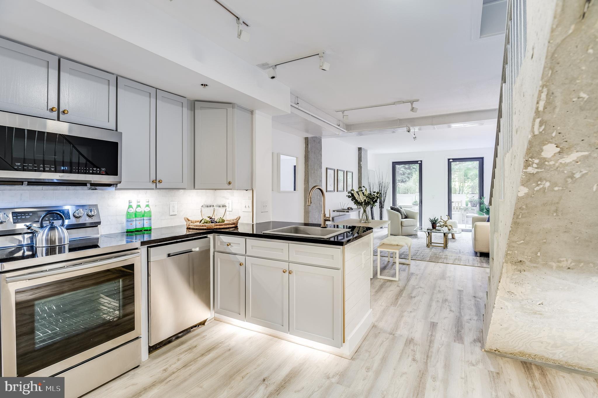 631 D Street Northwest, Unit 242 Washington, DC 20004 - Photo 2 of 52