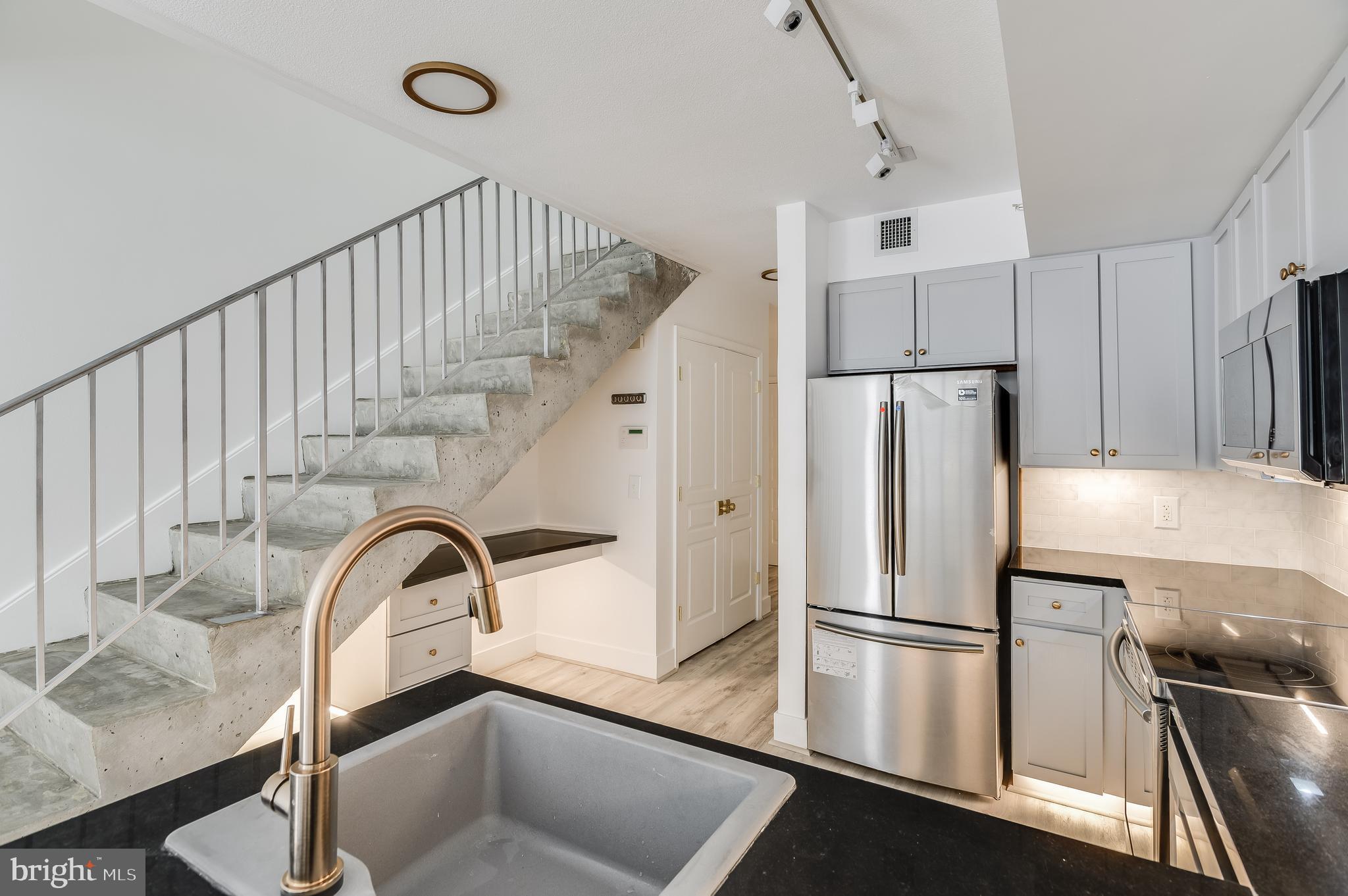 631 D Street Northwest, Unit 242 Washington, DC 20004 - Photo 12 of 52