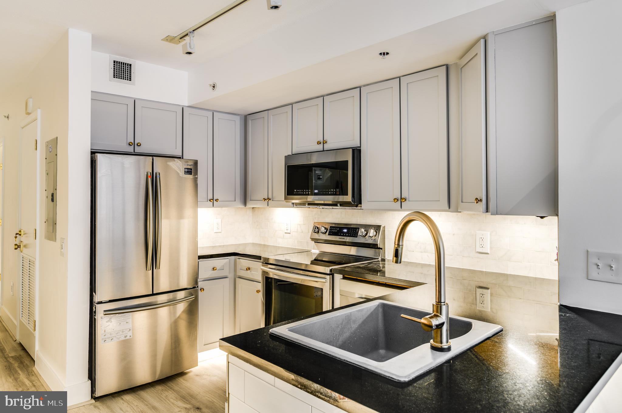 631 D Street Northwest, Unit 242 Washington, DC 20004 - Photo 13 of 52