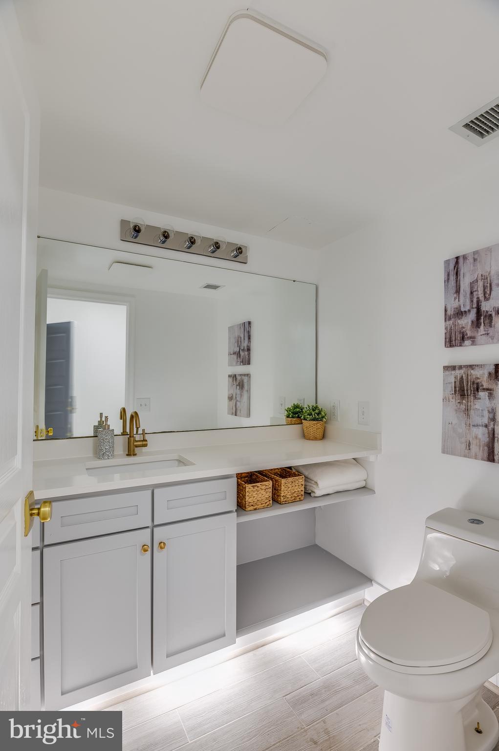 631 D Street Northwest, Unit 242 Washington, DC 20004 - Photo 15 of 52