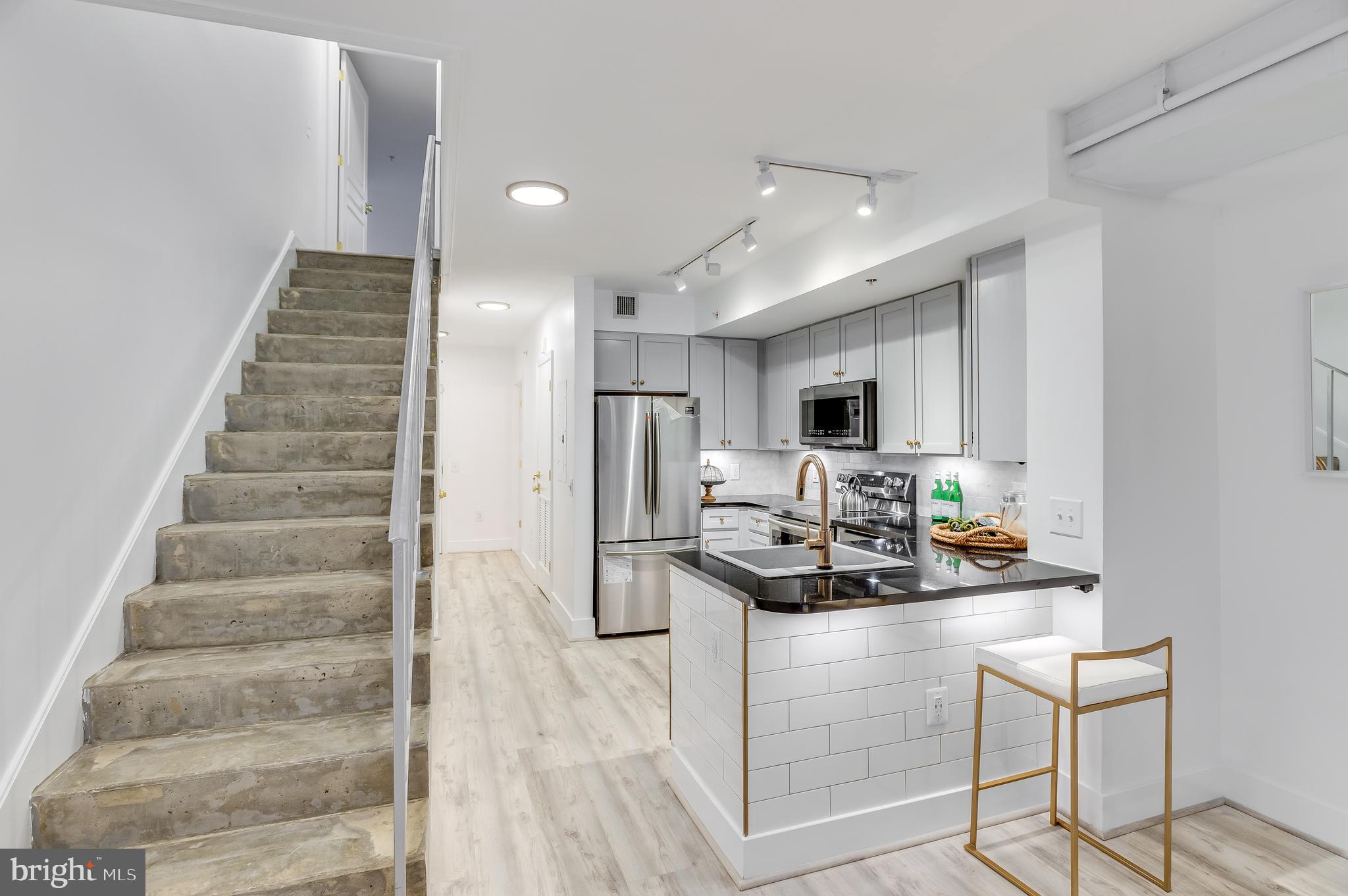 631 D Street Northwest, Unit 242 Washington, DC 20004 - Photo 9 of 52