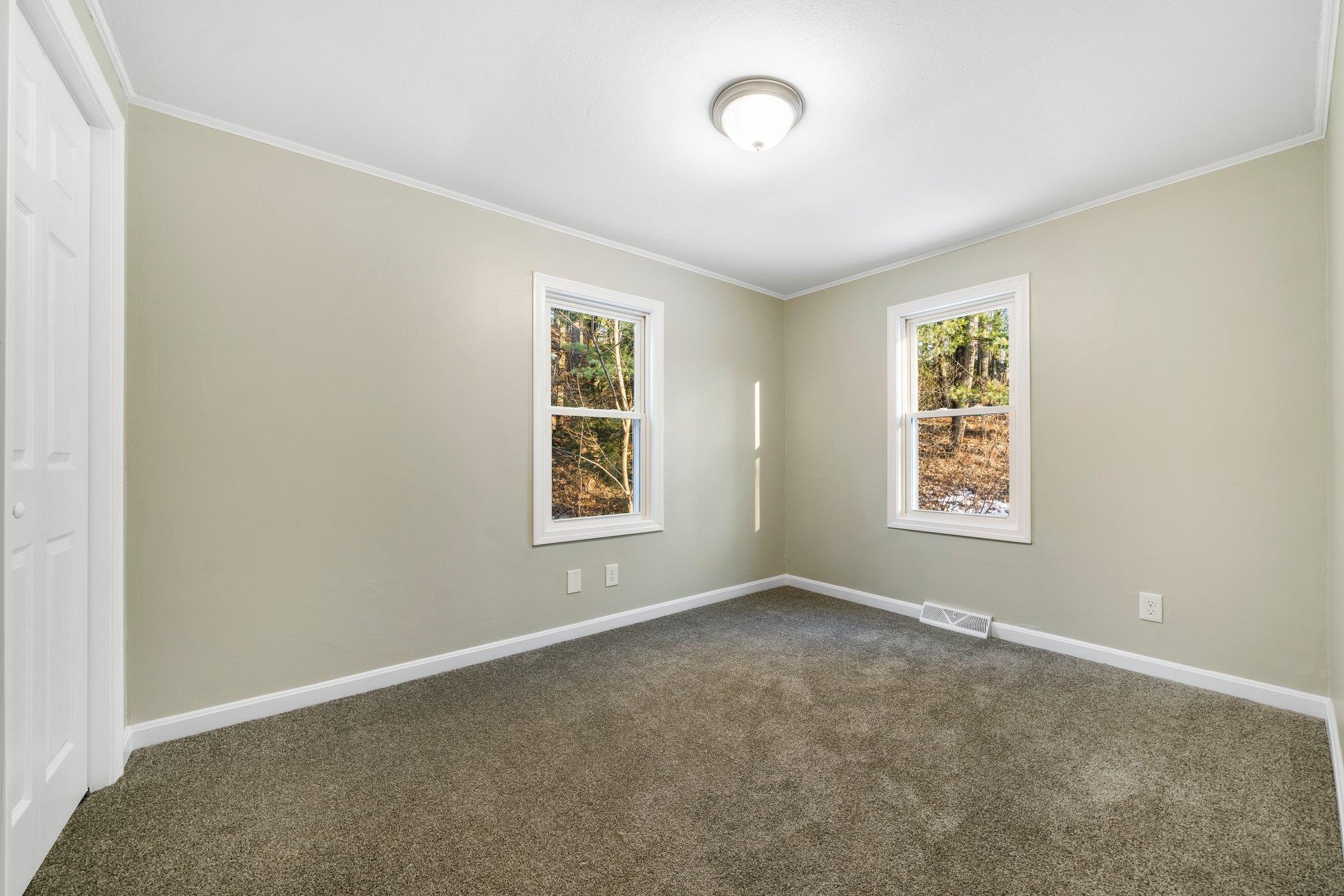 50 Hampstead Road Sandown, NH 03873 - Photo 13 of 21