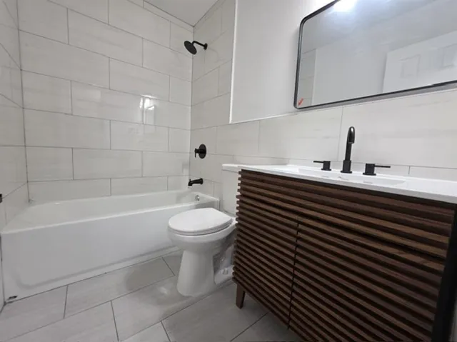 $1,895 | 1958 McKinley Street, Unit 19, Hollywood, FL 33020