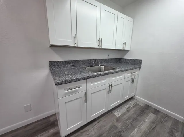 $1,895 | 1958 McKinley Street, Unit 19, Hollywood, FL 33020