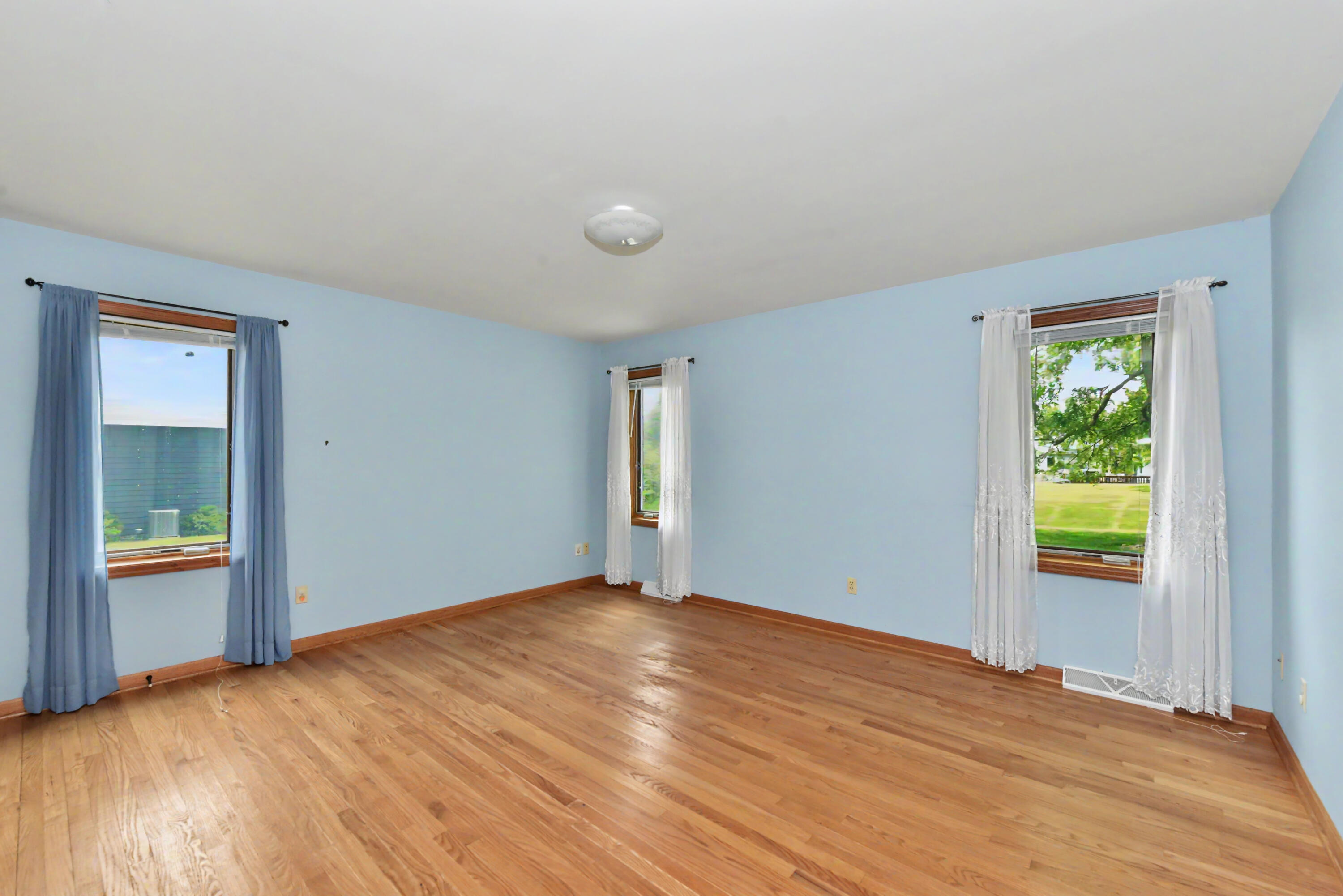 N22W26761 Shooting Star Road Pewaukee, WI 53072 - Photo 35 of 47 DSC_8226