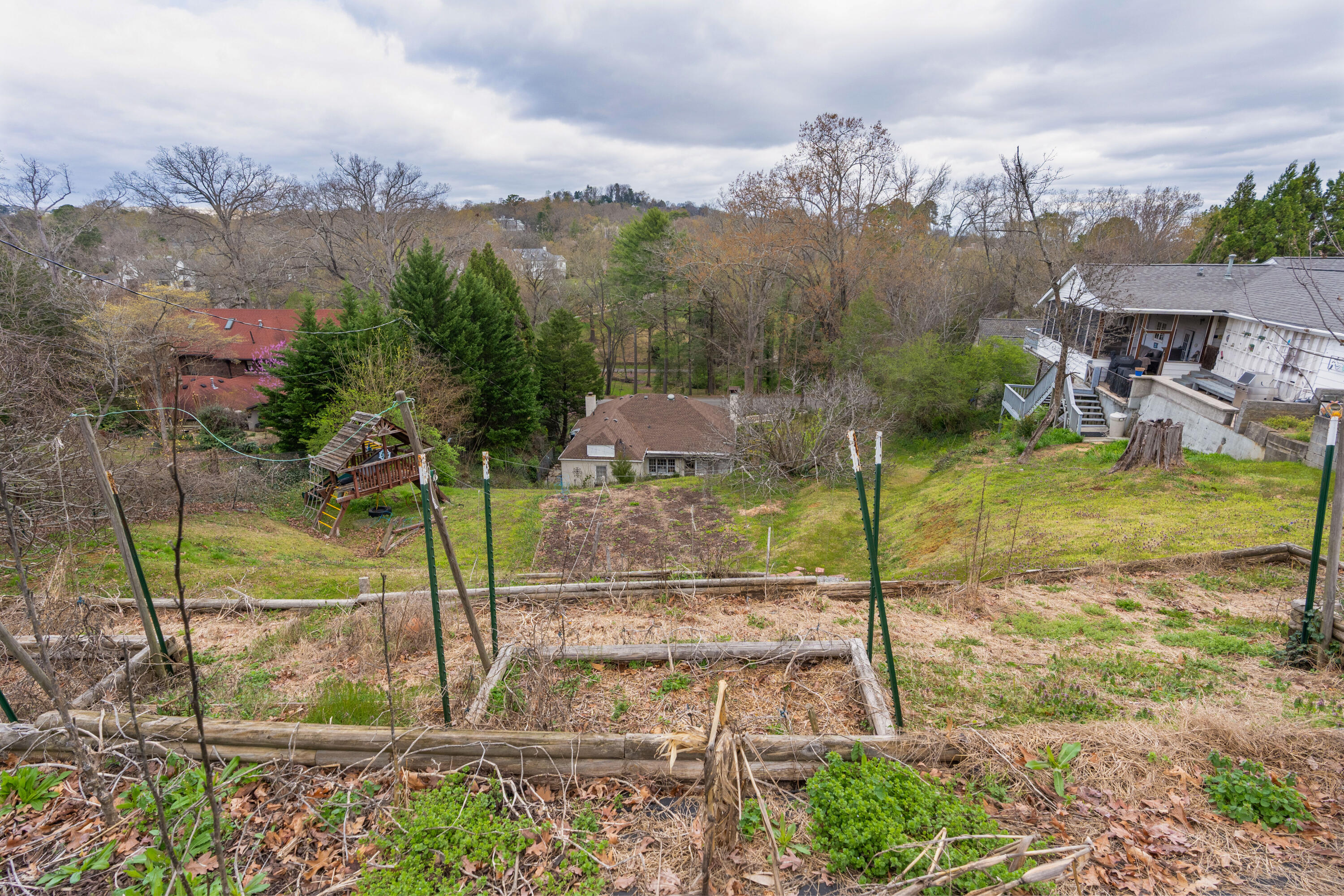 1608 Riverview Road Chattanooga, TN 37405 - Photo 28 of 31 33 - 1608 Riverview Road - Exterior