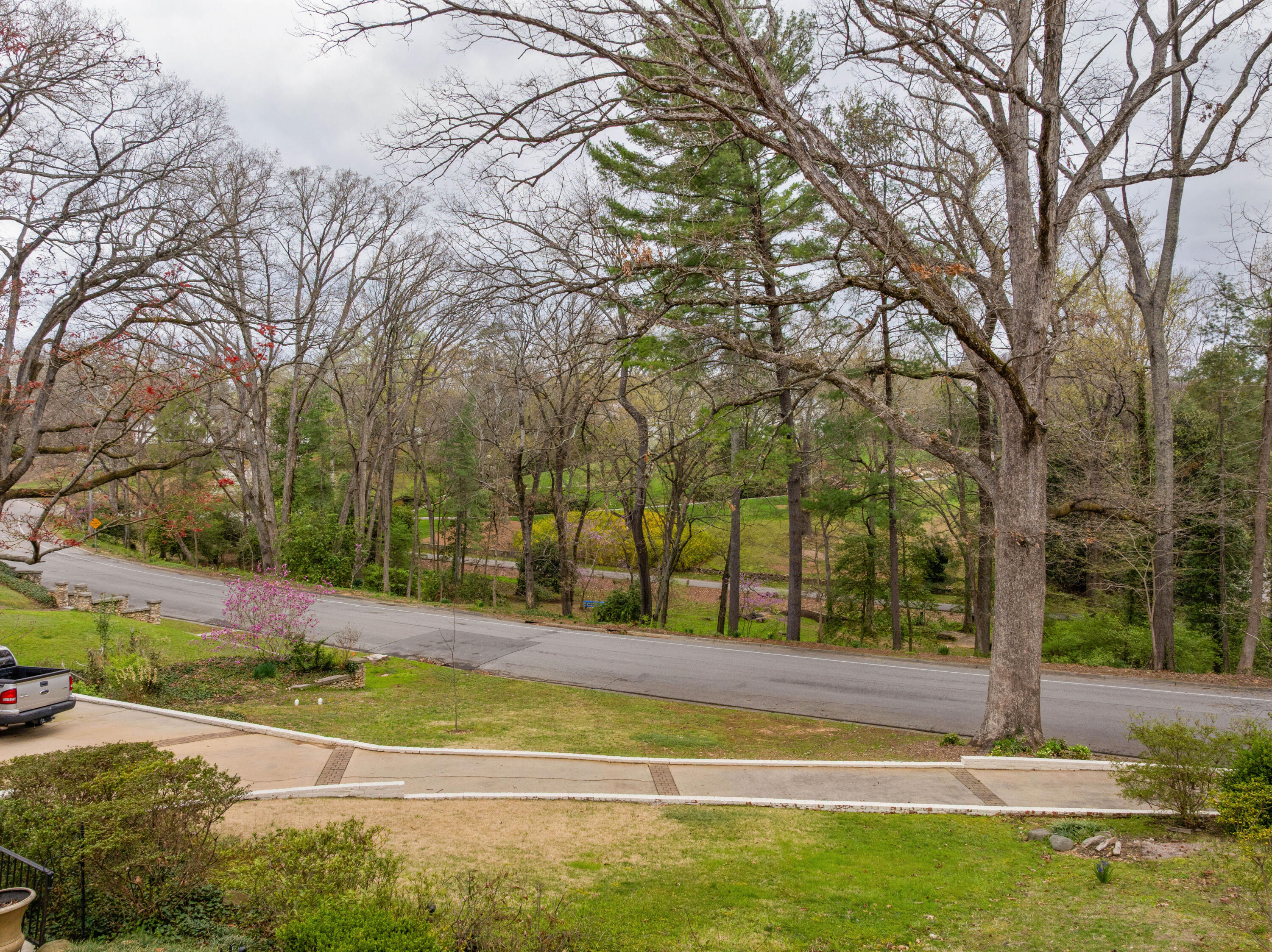 1608 Riverview Road Chattanooga, TN 37405 - Photo 9 of 31 08 - 1608 Riverview Road - Drone