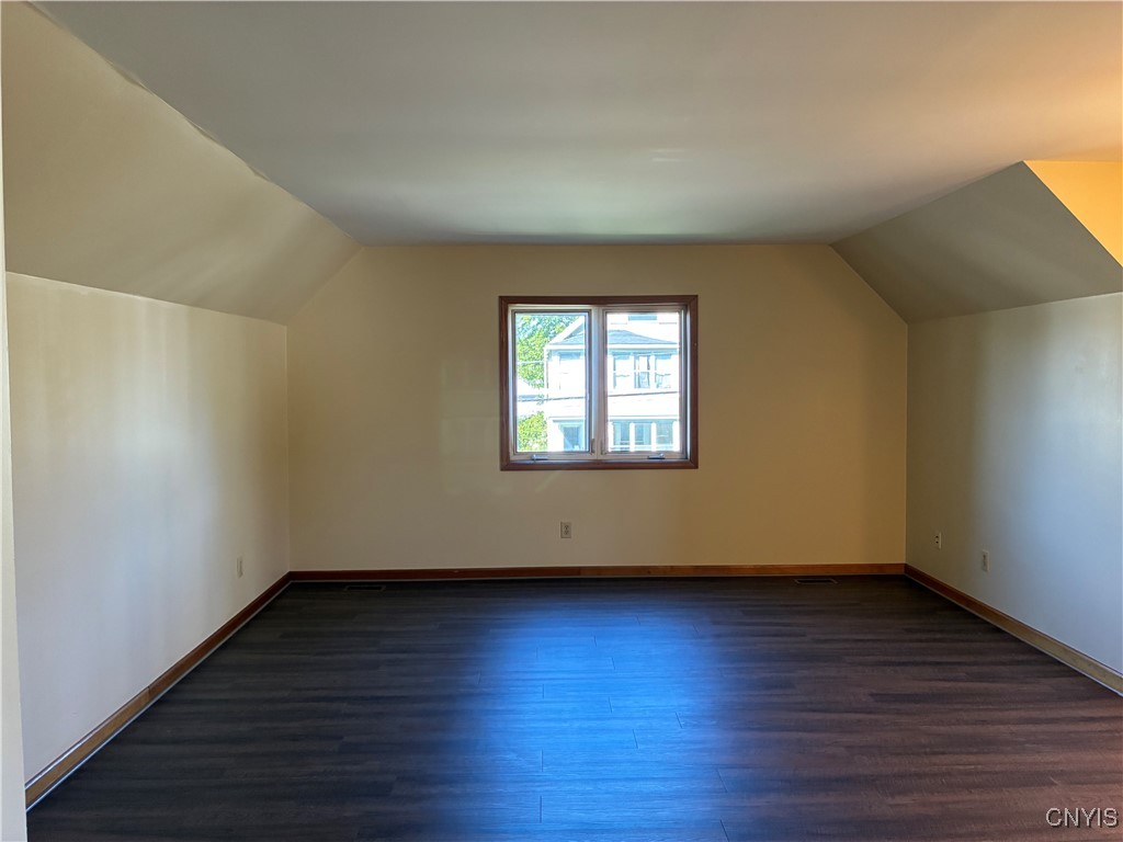 140 Marlborough Road Syracuse, NY 13206 - Photo 4 of 8