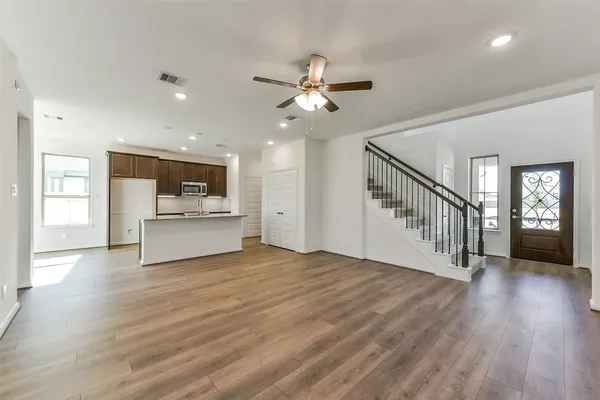 $331,990 | 4229 Red Cedar Ring Lane, Pinehurst, TX 77362
