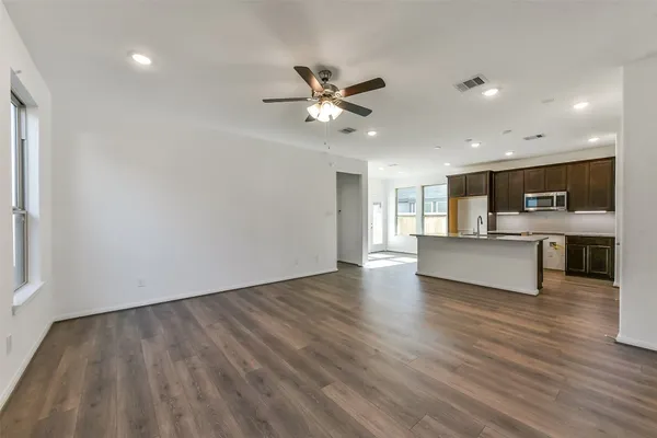 $331,990 | 4229 Red Cedar Ring Lane, Pinehurst, TX 77362