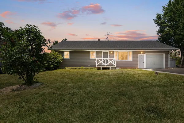 $205,000 | 22214 West Cedar Drive, Antioch, IL 60002