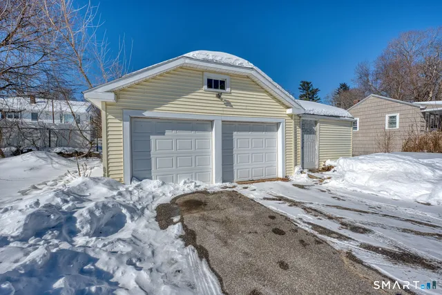 $1,600 | 176 New Litchfield Street, Torrington, CT 06790