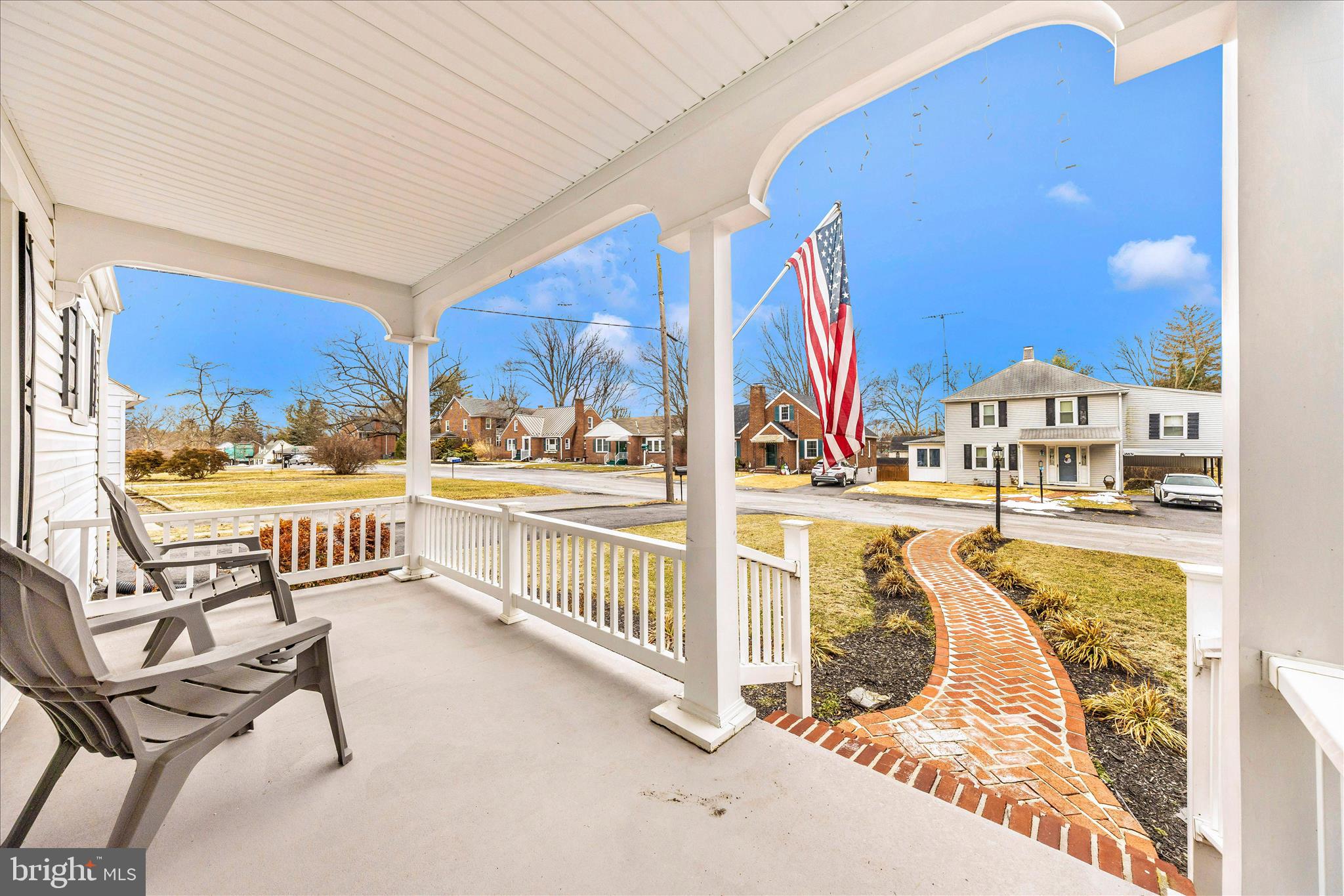 18826 Preston Road Hagerstown, MD 21742 - Photo 49 of 60 a view of a balcony with chairs