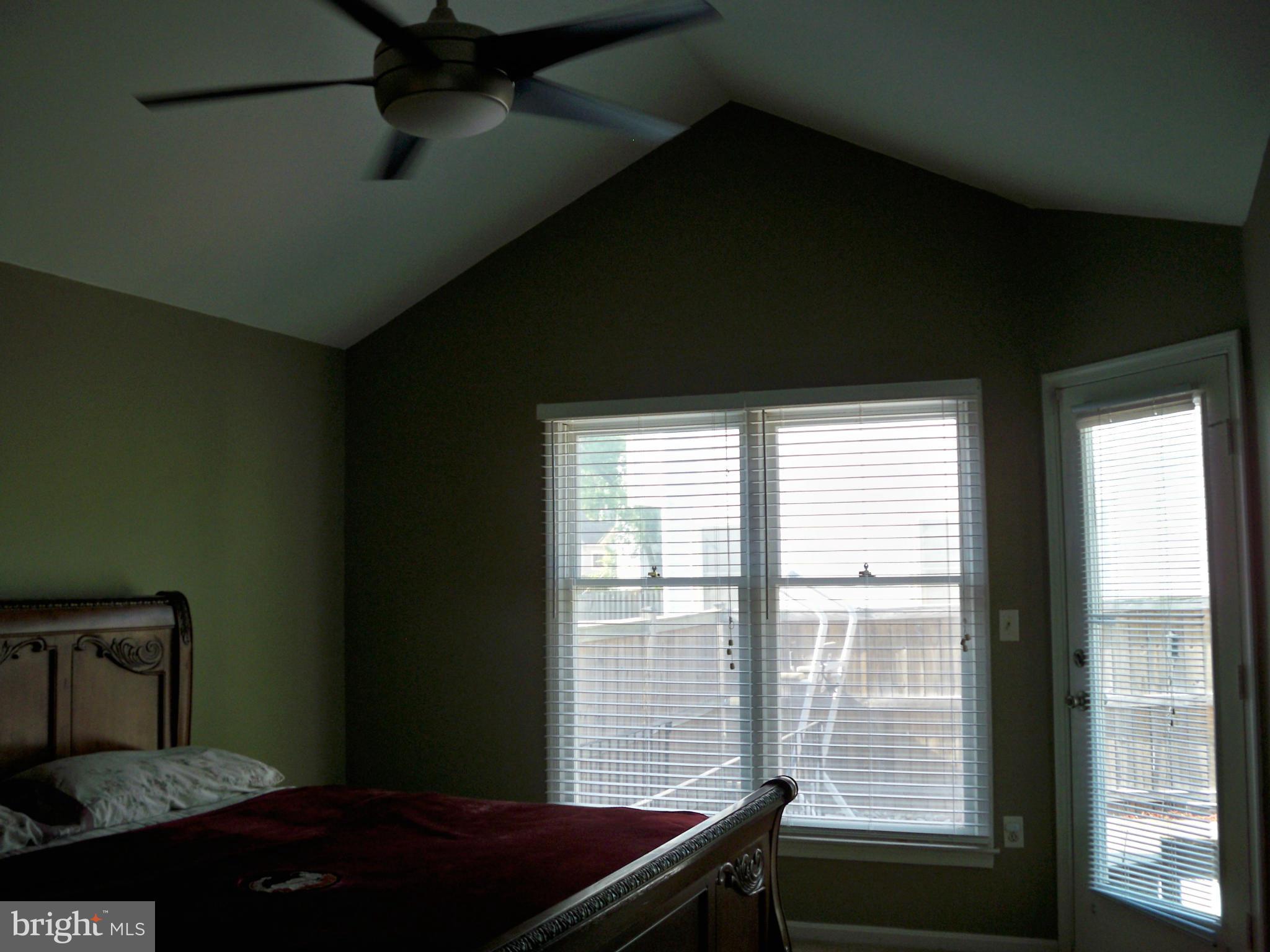 14228 Summit Lane Laurel, MD 20708 - Photo 13 of 30 a room that has a bed and a window