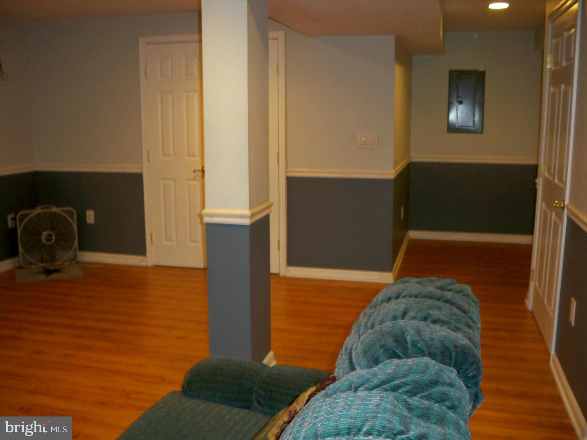 14228 Summit Lane Laurel, MD 20708 - Photo 24 of 30 a living room with furniture