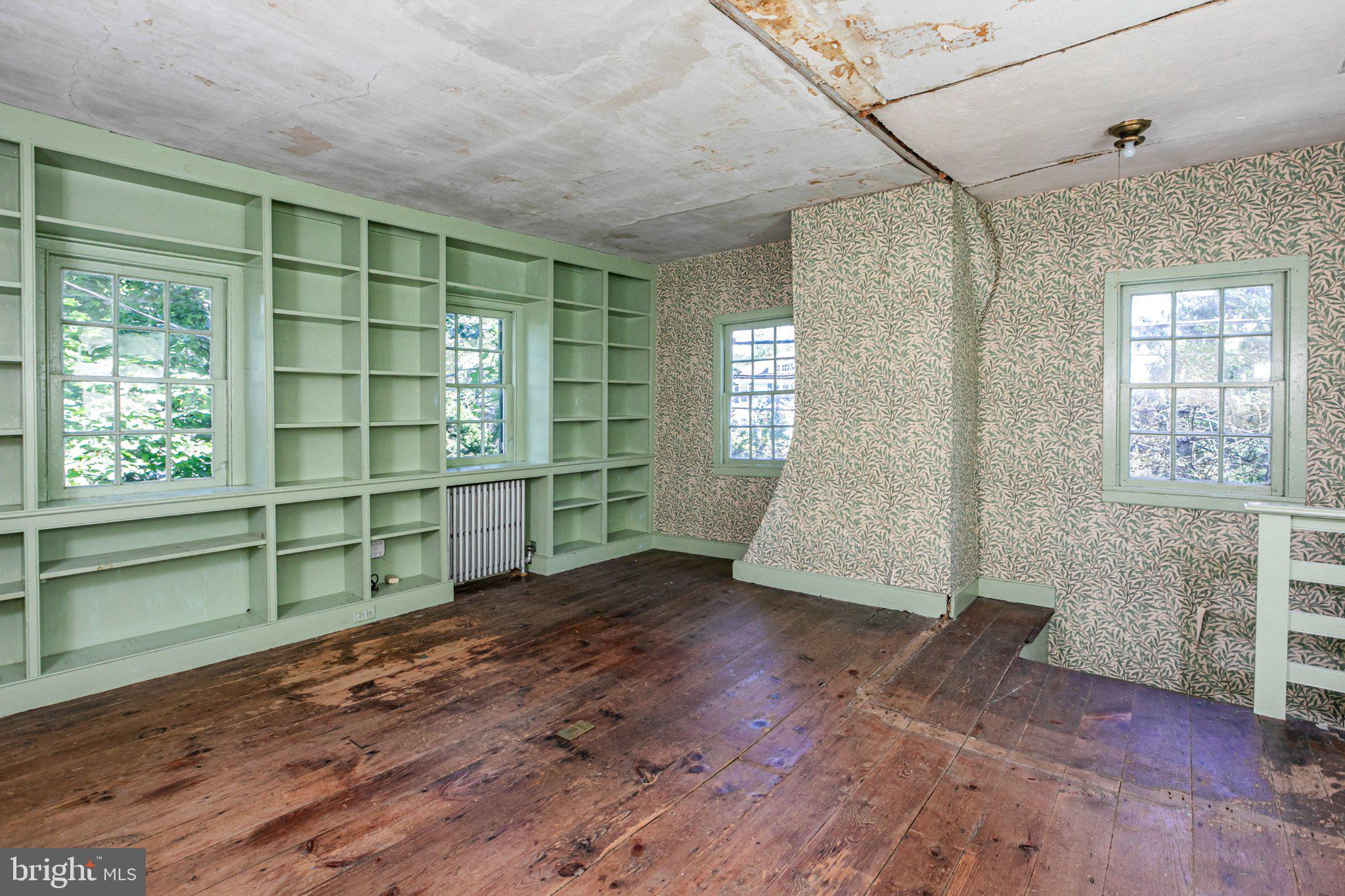 2071 Pennington Road Ewing, NJ 08618 - Photo 29 of 45 Gallery Image 29
