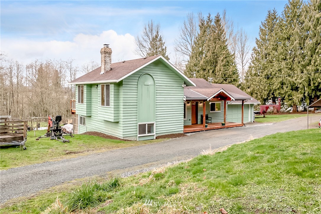 7010 Foster Slough Road Snohomish, WA 98290 - Photo 6 of 29 Gallery Image 6