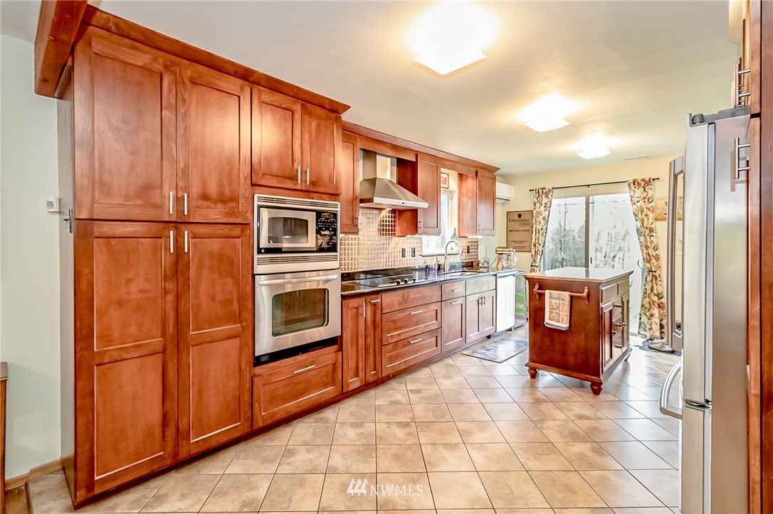 7010 Foster Slough Road Snohomish, WA 98290 - Photo 8 of 29 Gallery Image 8