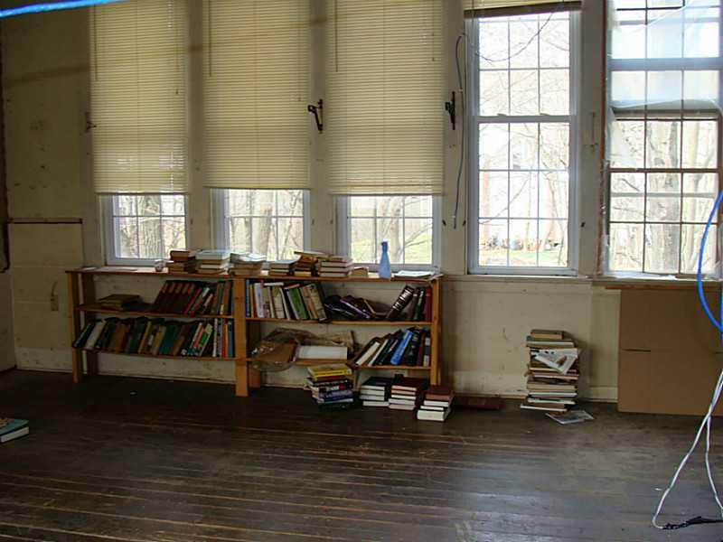 1098 Main Street Sumner, ME 04292 - Photo 11 of 26 Den/Family/Great Room.