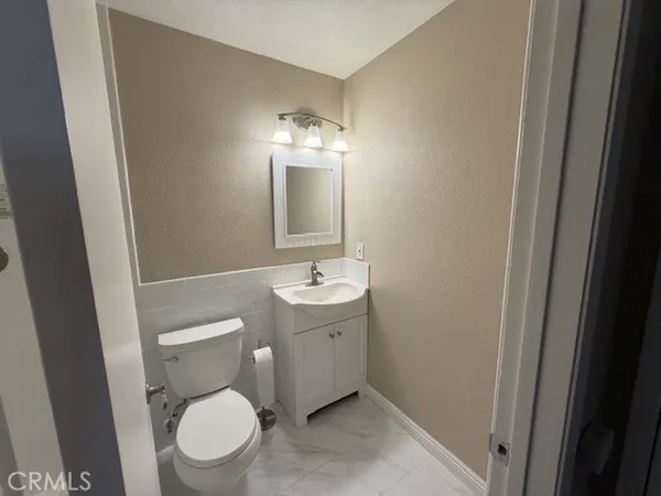 $2,395 | 2070 Avenida Placida, Unit 3, Simi Valley, CA 93063