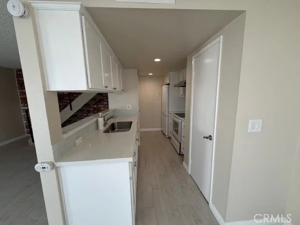 $2,395 | 2070 Avenida Placida, Unit 3, Simi Valley, CA 93063