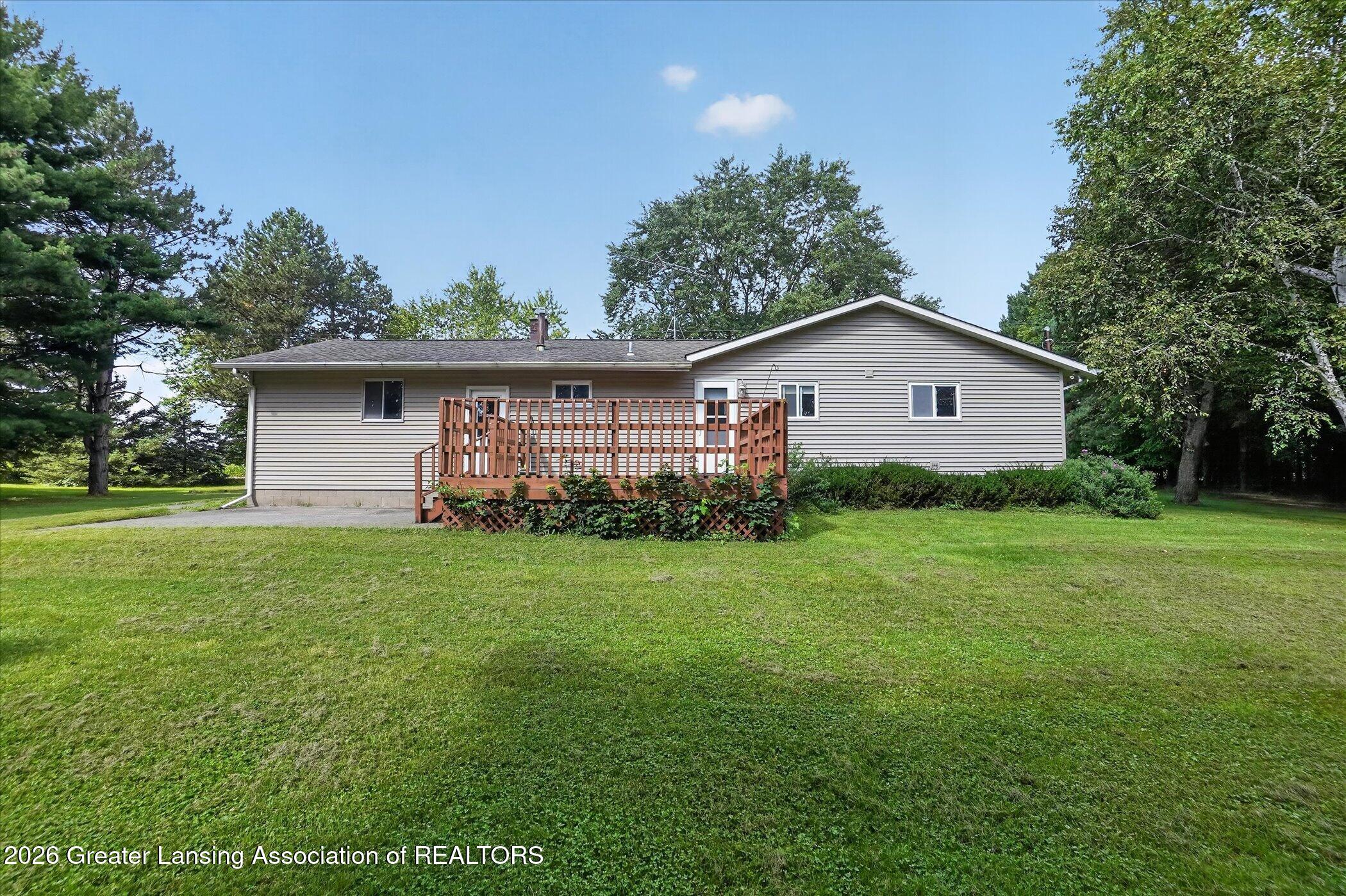 11131 South Lowell Road Dewitt, MI 48820 - Photo 42 of 60 Rear View